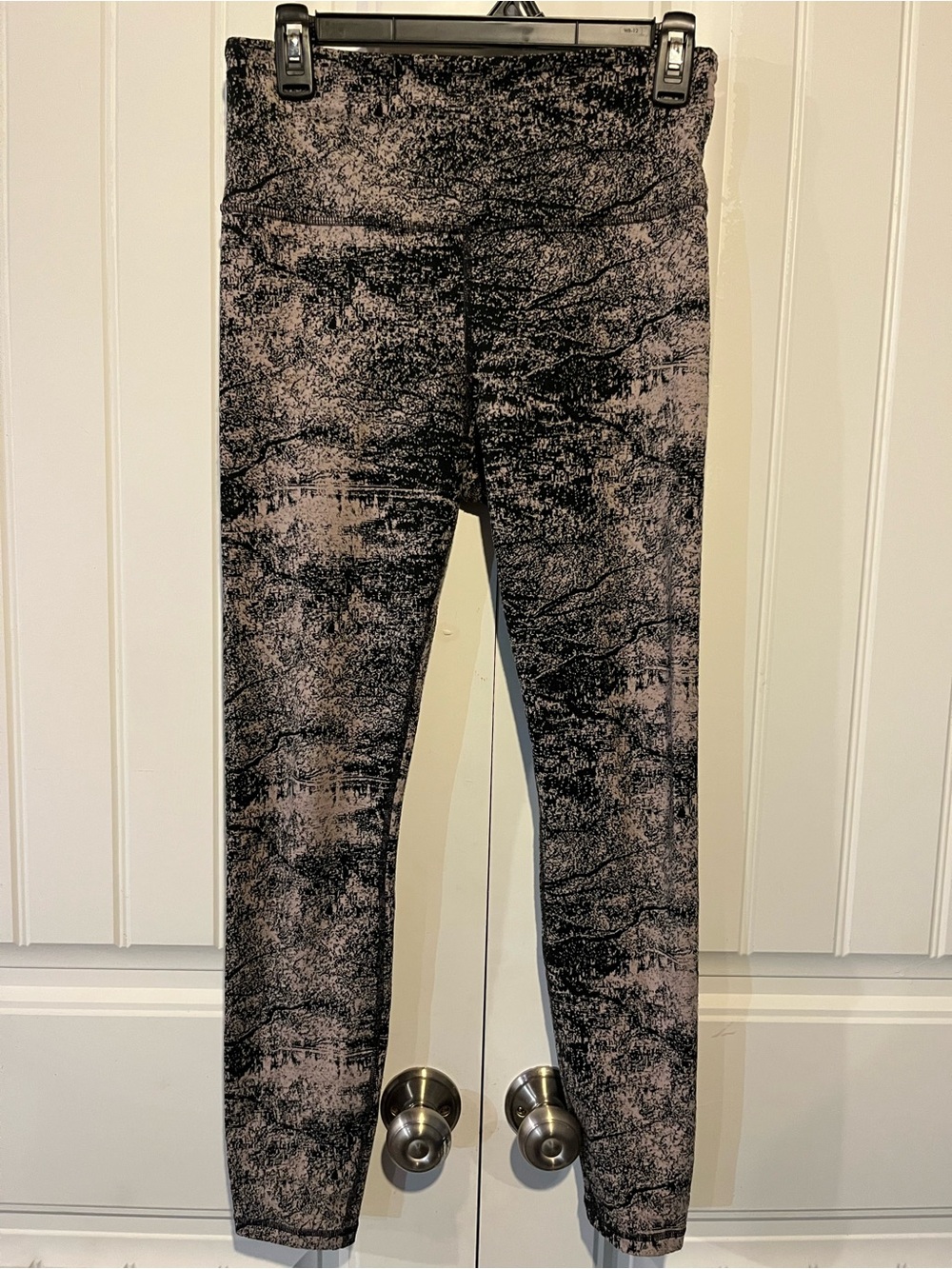 Athleta Black and Light Pink Marbled Leggings